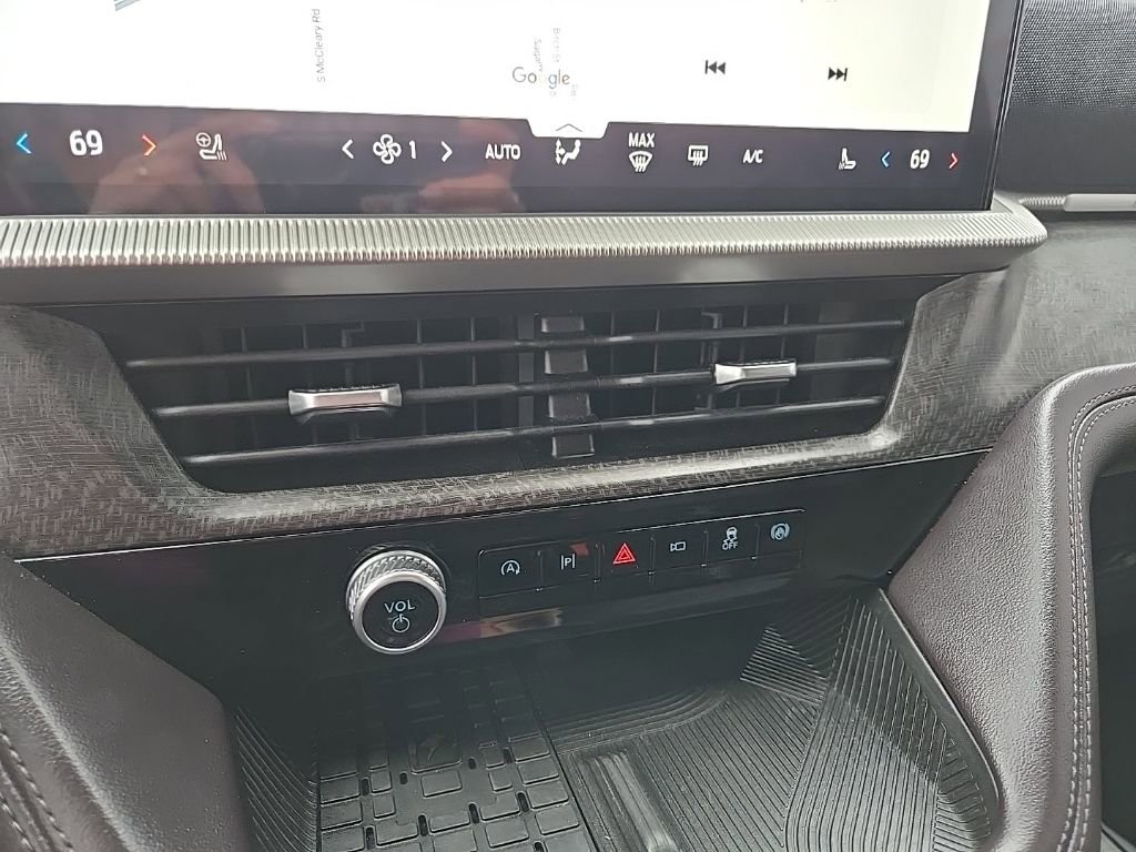 Used 2025 Ford Explorer Platinum w/ LUX Leather Package AWD/4WD image 52