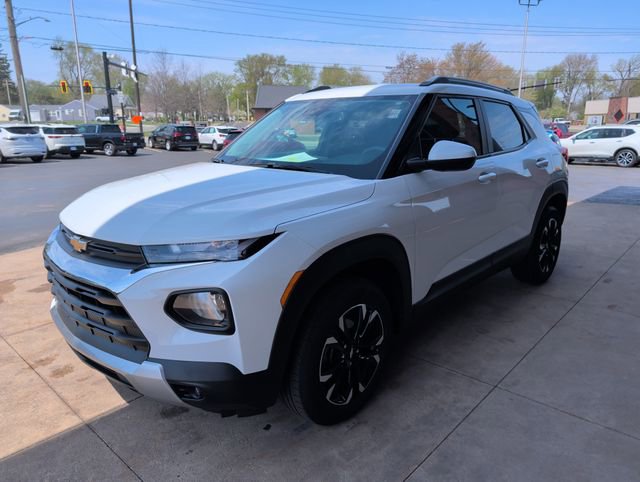 Certified 2023 Chevrolet TrailBlazer LT w/ Convenience Package AWD/4WD image 3