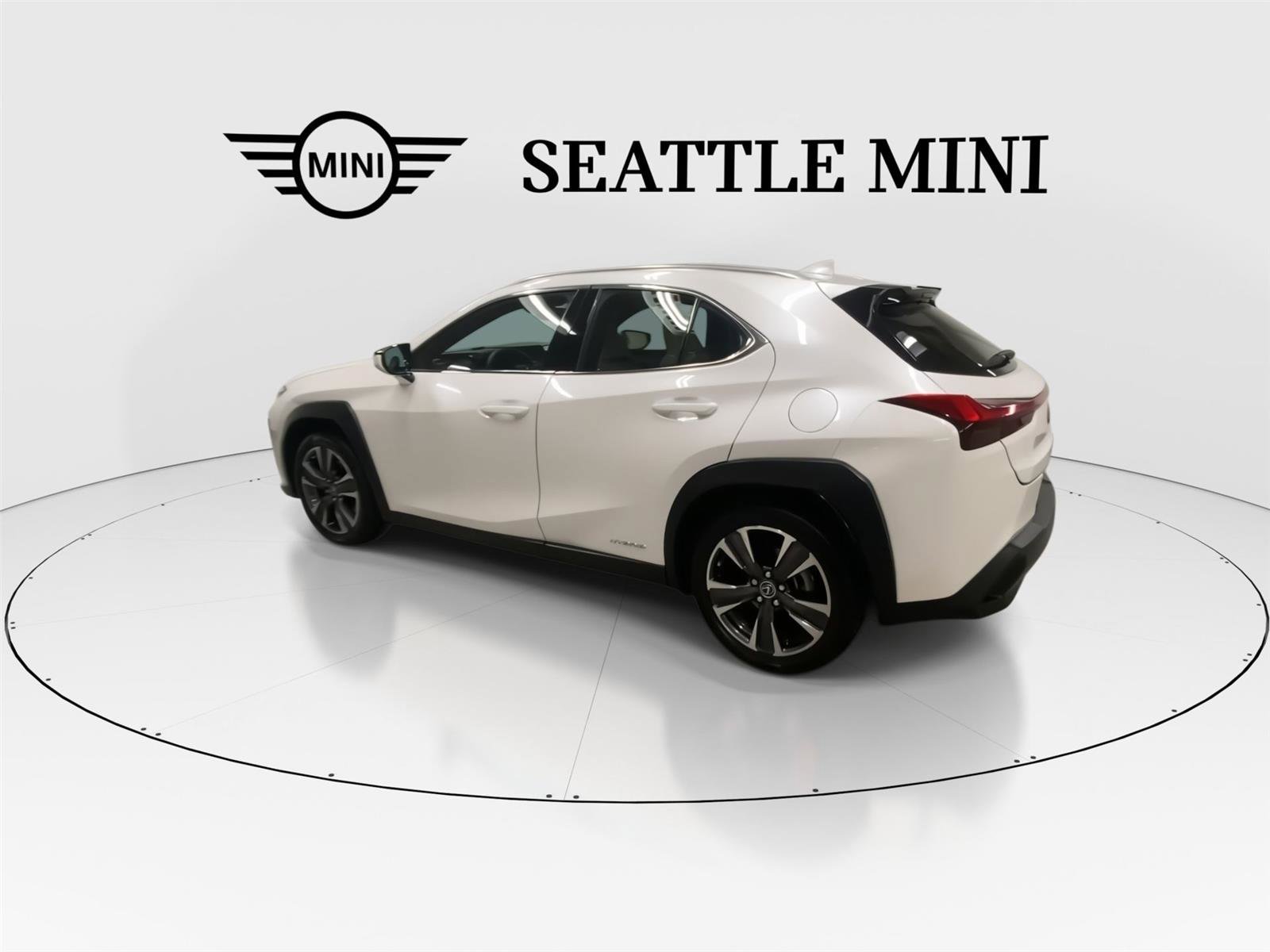 Used 2019 Lexus UX 250h w/ Premium Package AWD/4WD image 7