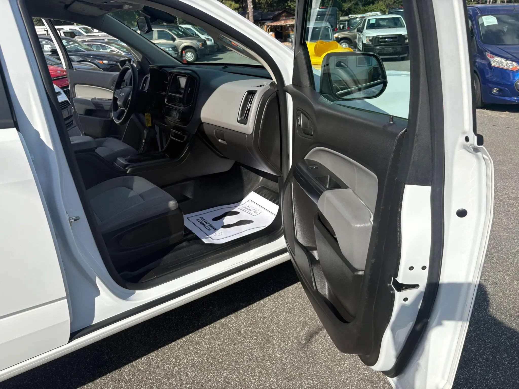 Used 2016 Chevrolet Colorado W/T w/ WT Convenience Package RWD image 8