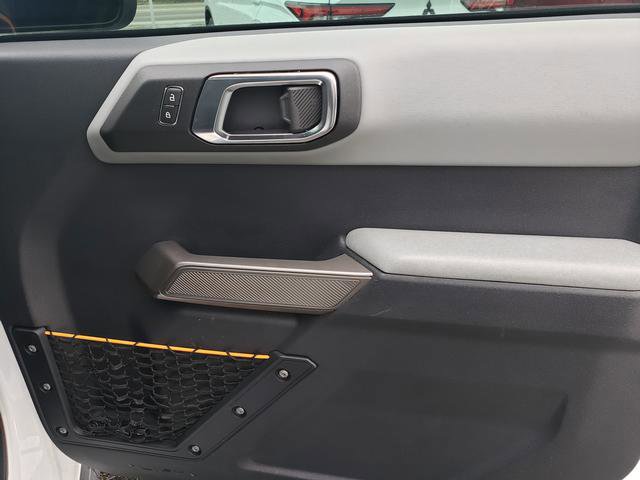 Used 2022 Ford Bronco Badlands image 18