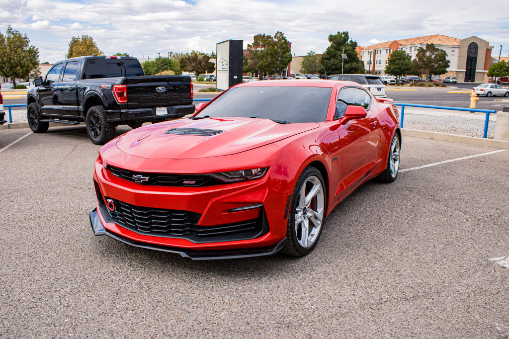 Used 2023 Chevrolet Camaro SS RWD image 9