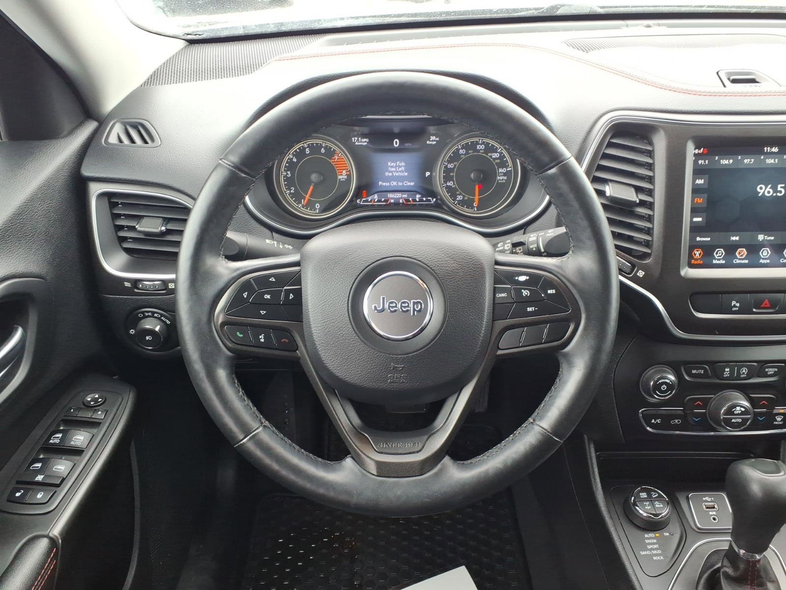 Used 2019 Jeep Cherokee Trailhawk w/ Cold Weather Group AWD/4WD image 14