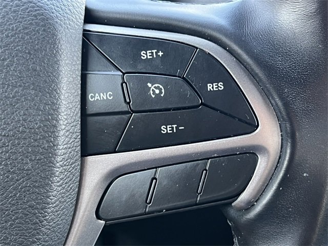 Used 2021 Jeep Grand Cherokee Laredo image 21