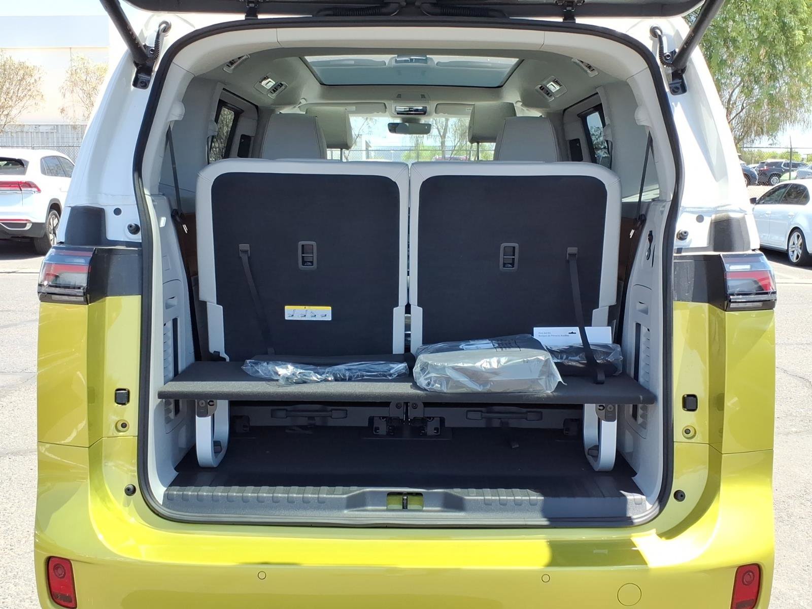 New 2025 Volkswagen ID. Buzz Pro S Plus AWD/4WD image 11