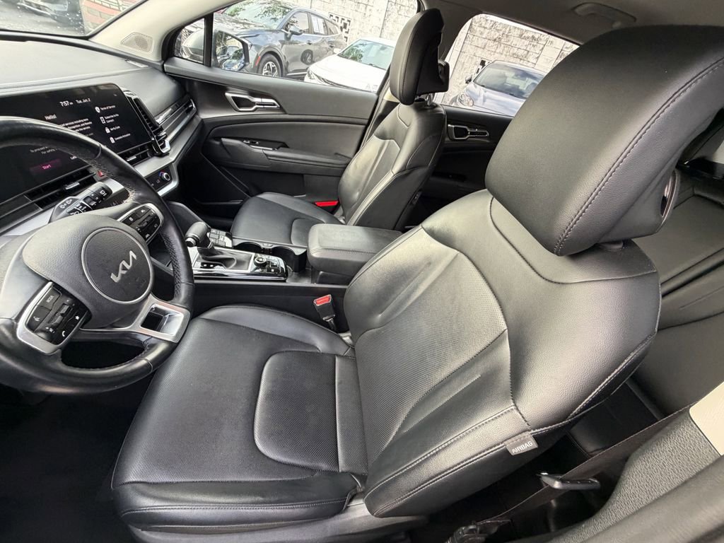 Certified 2024 Kia Sportage EX FWD image 18