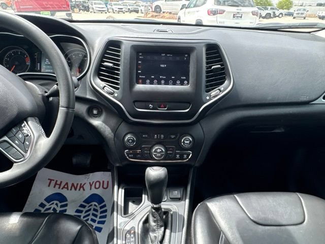 Certified 2020 Jeep Cherokee Latitude Plus w/ Comfort/Convenience Group FWD image 13