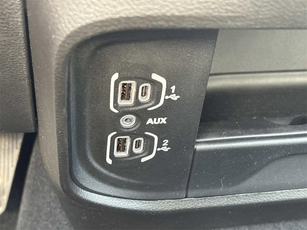 Used 2024 RAM 2500 Big Horn image 33