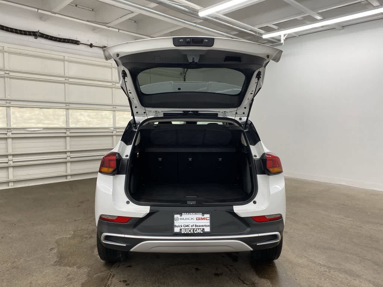 Used 2020 Buick Encore GX Preferred AWD/4WD image 30