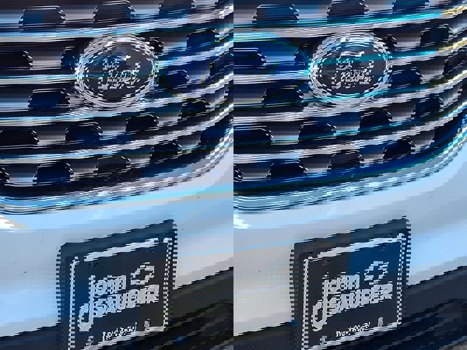 Used 2021 Ford Edge SE image 32