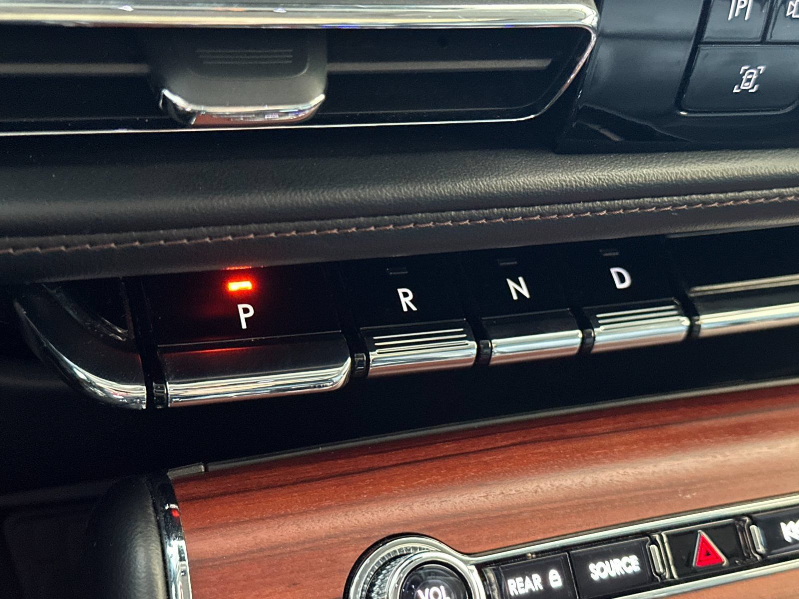 Certified 2023 Lincoln Aviator Reserve w/ Elements Package Plus RWD image 22