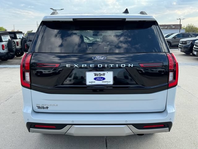 Used 2025 Ford Expedition Platinum AWD/4WD image 6