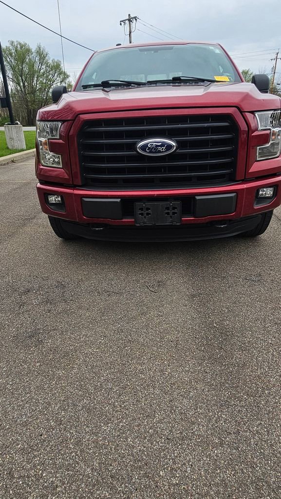 Used 2016 Ford F150 XLT w/ Equipment Group 302A Luxury AWD/4WD image 9