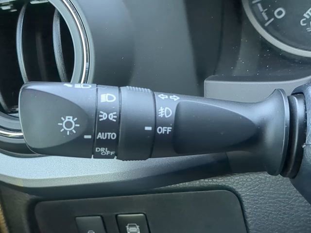 Used 2020 Toyota Tacoma TRD Off-Road w/ TRD Premium Off Road Package image 30