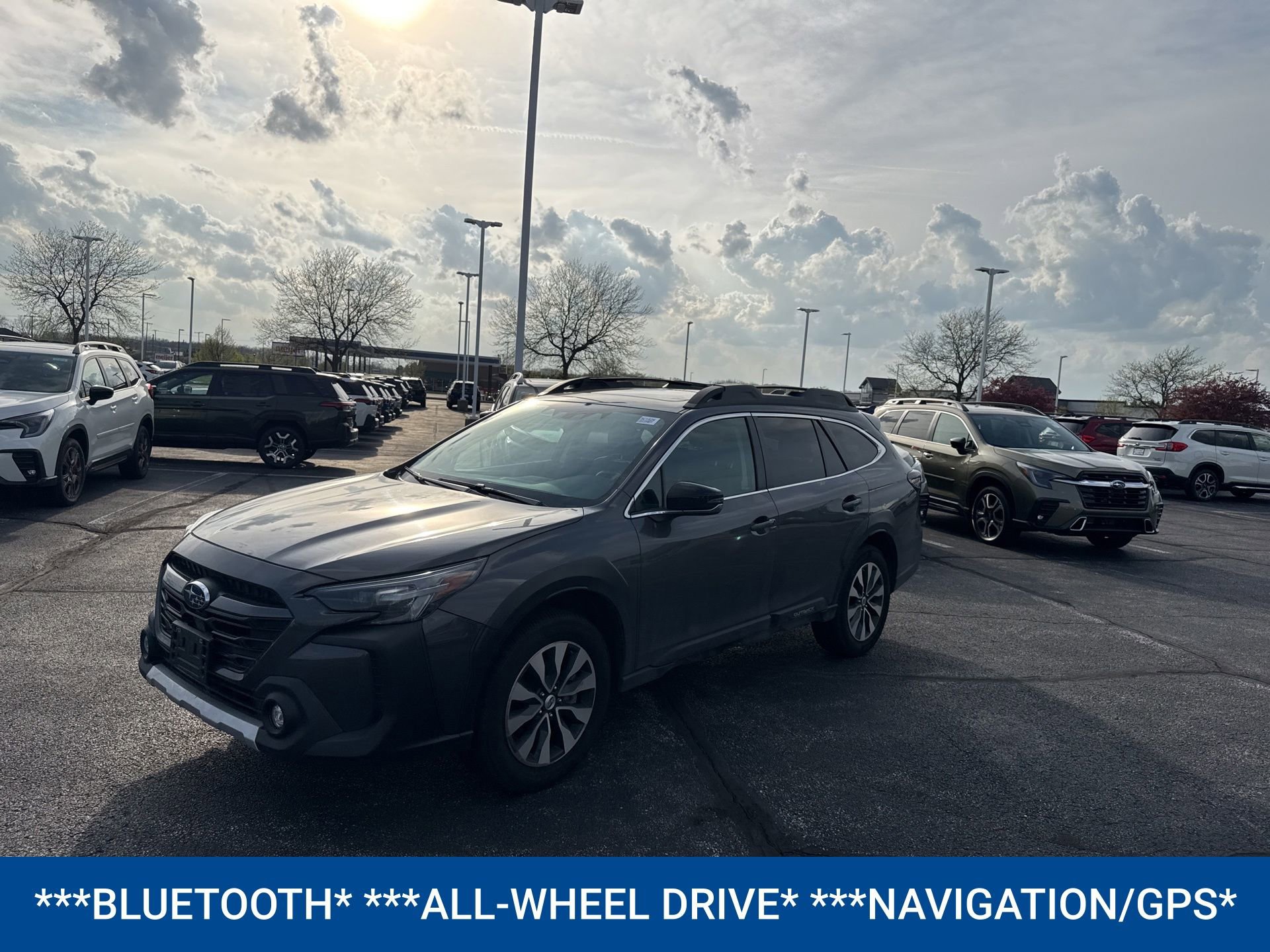 Used 2024 Subaru Outback Limited image 2