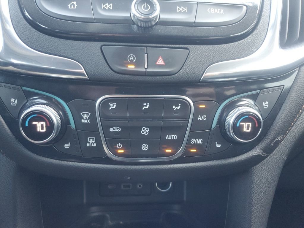 Used 2023 Chevrolet Equinox Premier image 26