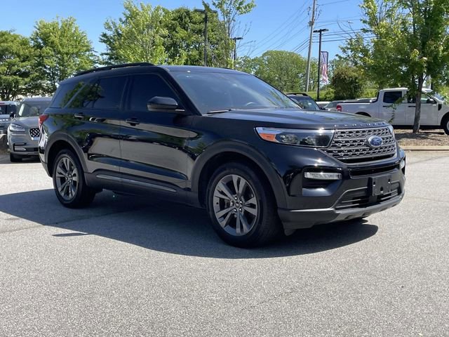 Certified 2023 Ford Explorer XLT w/ Equipment Group 202A AWD/4WD image 7