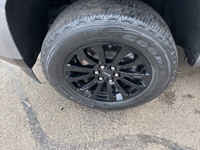 Used 2022 GMC Canyon Elevation image 45