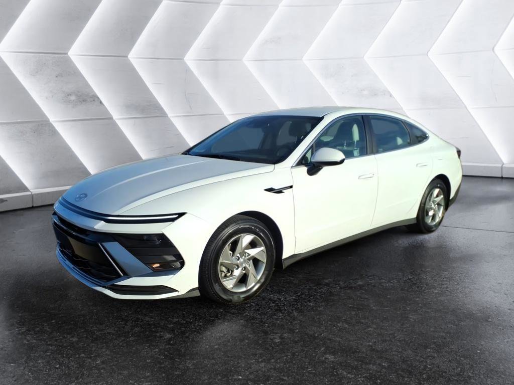 New 2025 Hyundai Sonata SE image 1