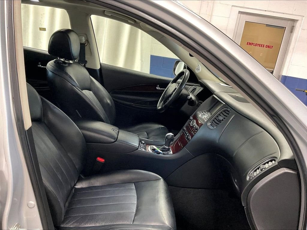 Used 2017 INFINITI QX50 AWD w/ Premium Plus Package image 11