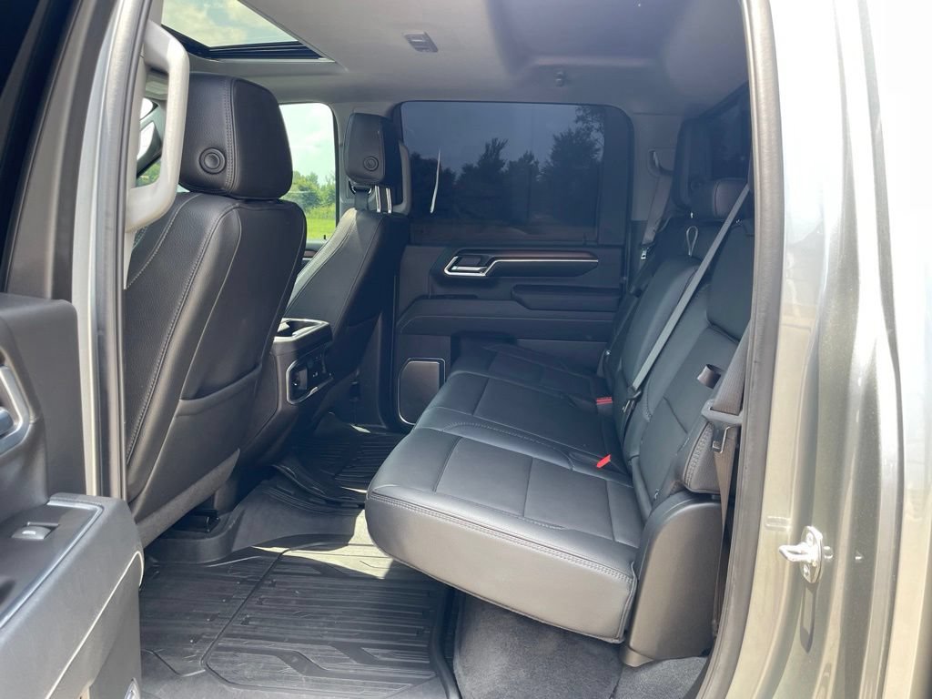 Used 2025 GMC Sierra 2500 Denali w/ Denali Reserve Package AWD/4WD image 37