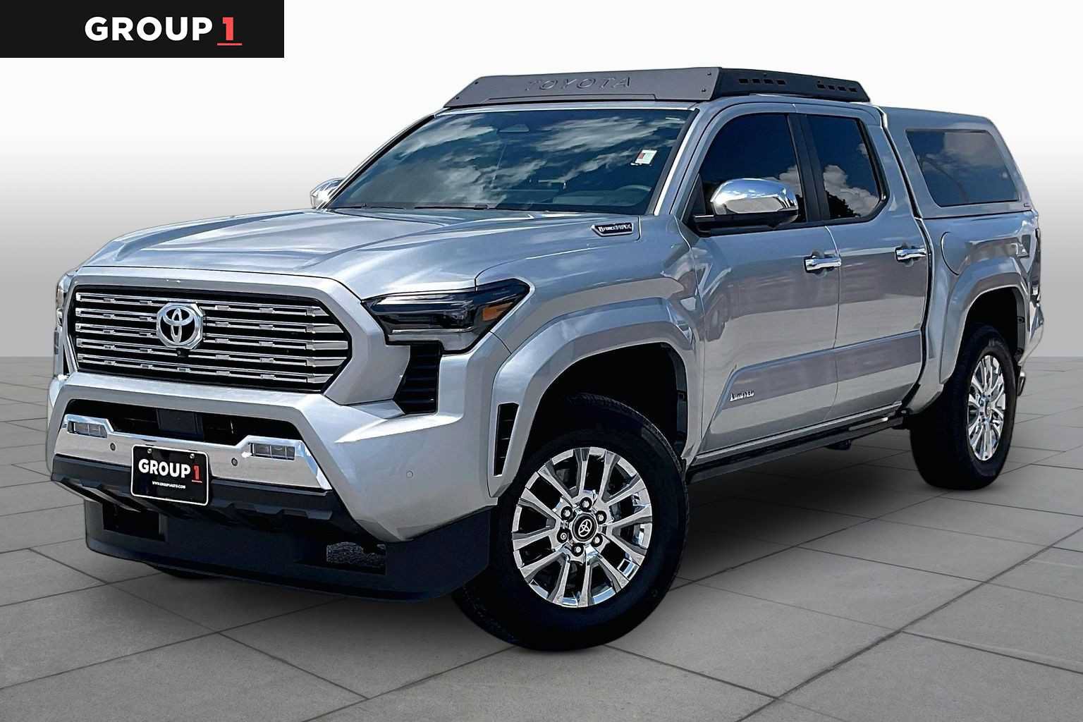 Used 2024 Toyota Tacoma Limited AWD/4WD image 1