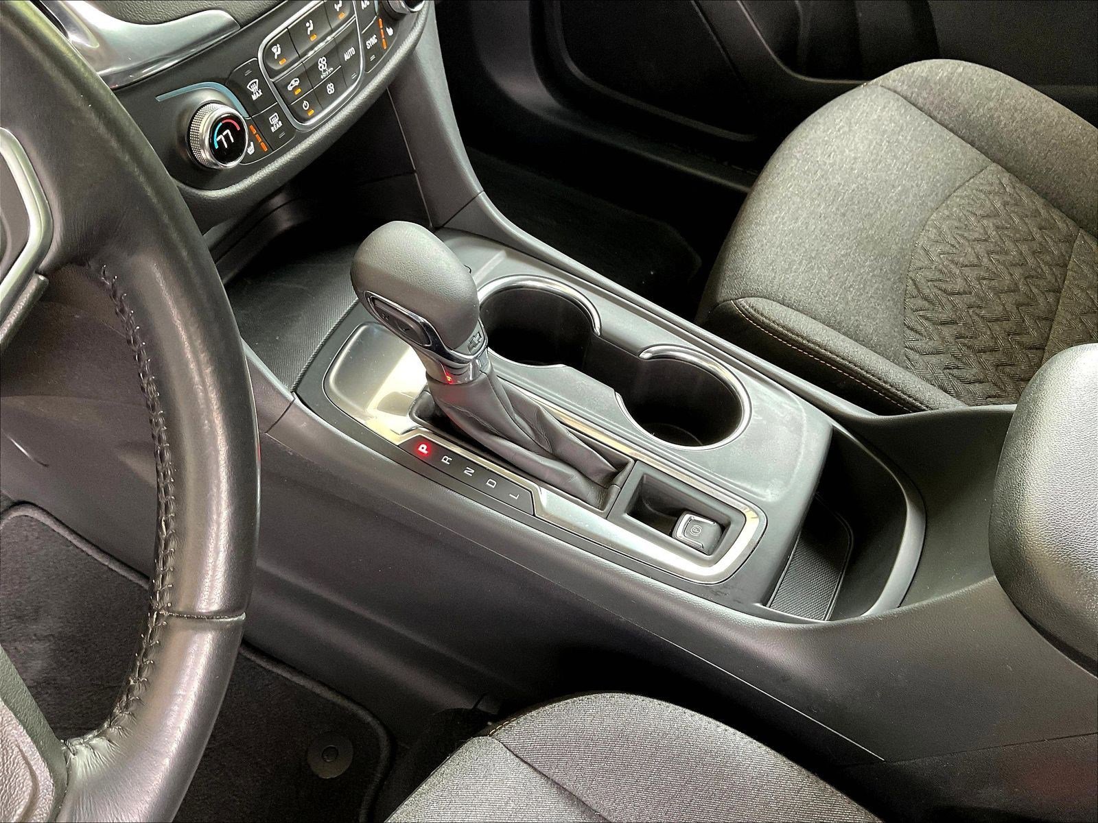 Used 2022 Chevrolet Equinox LT FWD image 17