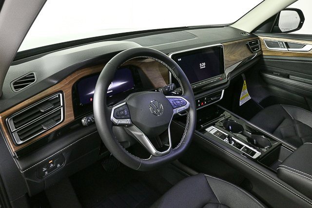 New 2026 Volkswagen Atlas SE image 4
