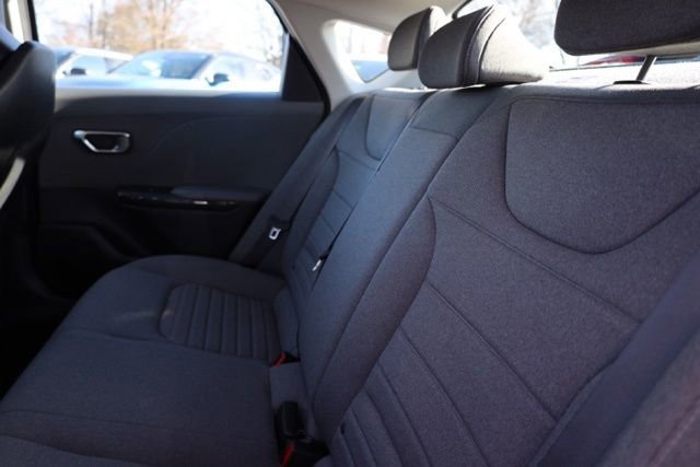 Used 2025 Kia K4 EX image 31