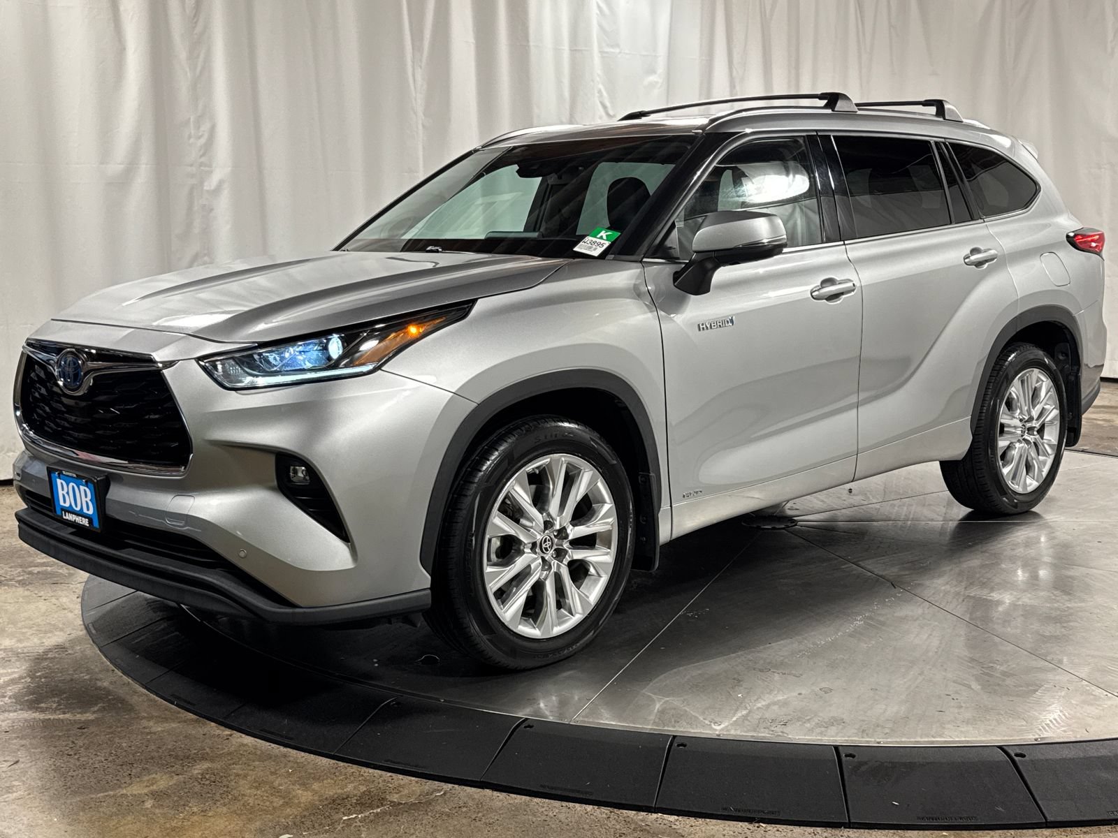 Used 2021 Toyota Highlander Limited AWD/4WD video 1
