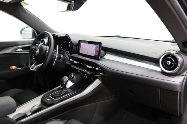 Used 2024 Alfa Romeo Tonale Ti w/ Active Assist Package image 13