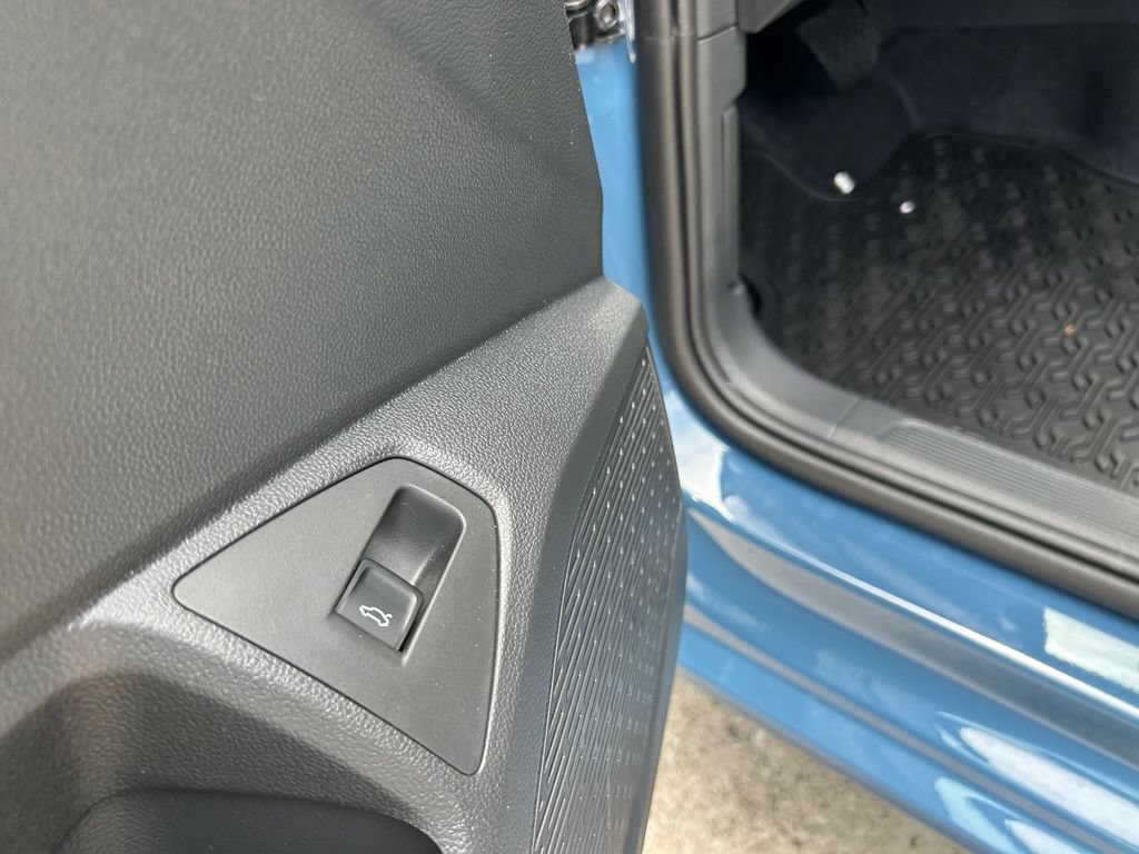 New 2026 Volkswagen Jetta S FWD image 40