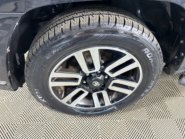 Used 2016 Toyota 4Runner Limited image 10
