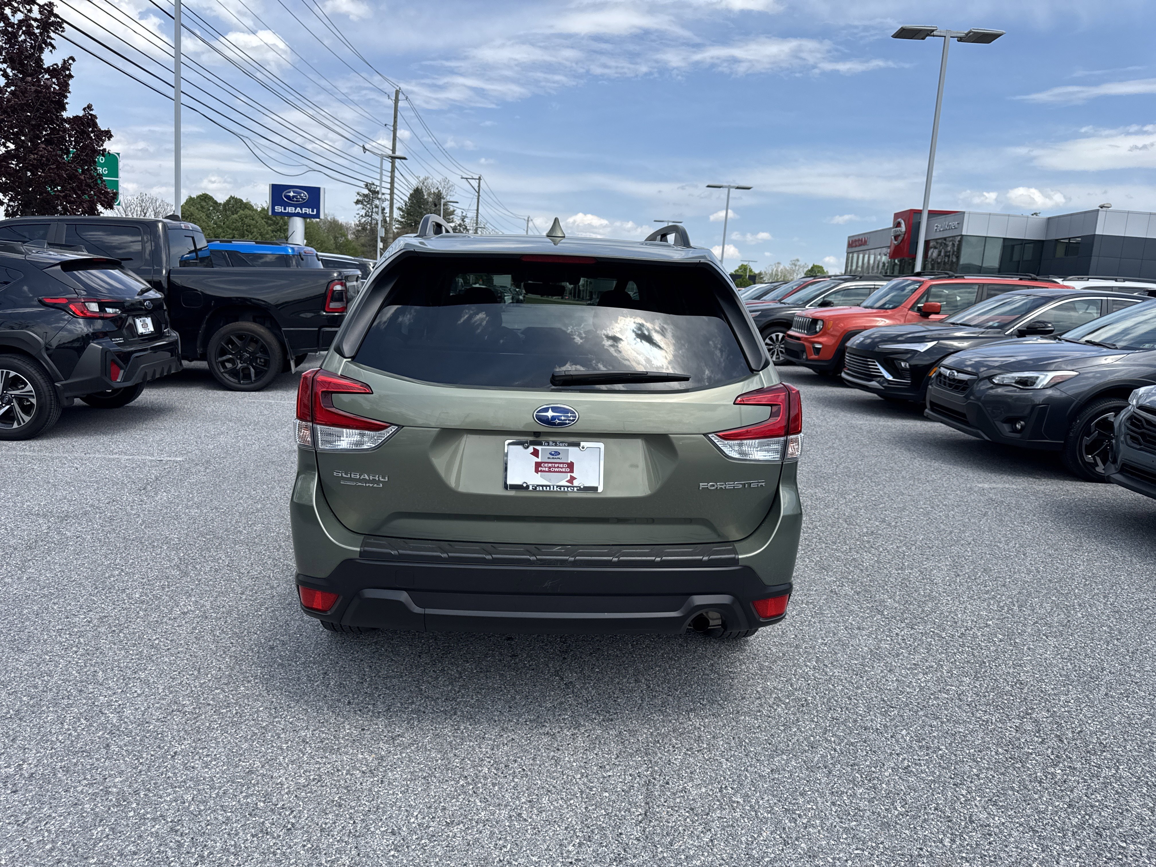 Used 2021 Subaru Forester Premium AWD/4WD image 24
