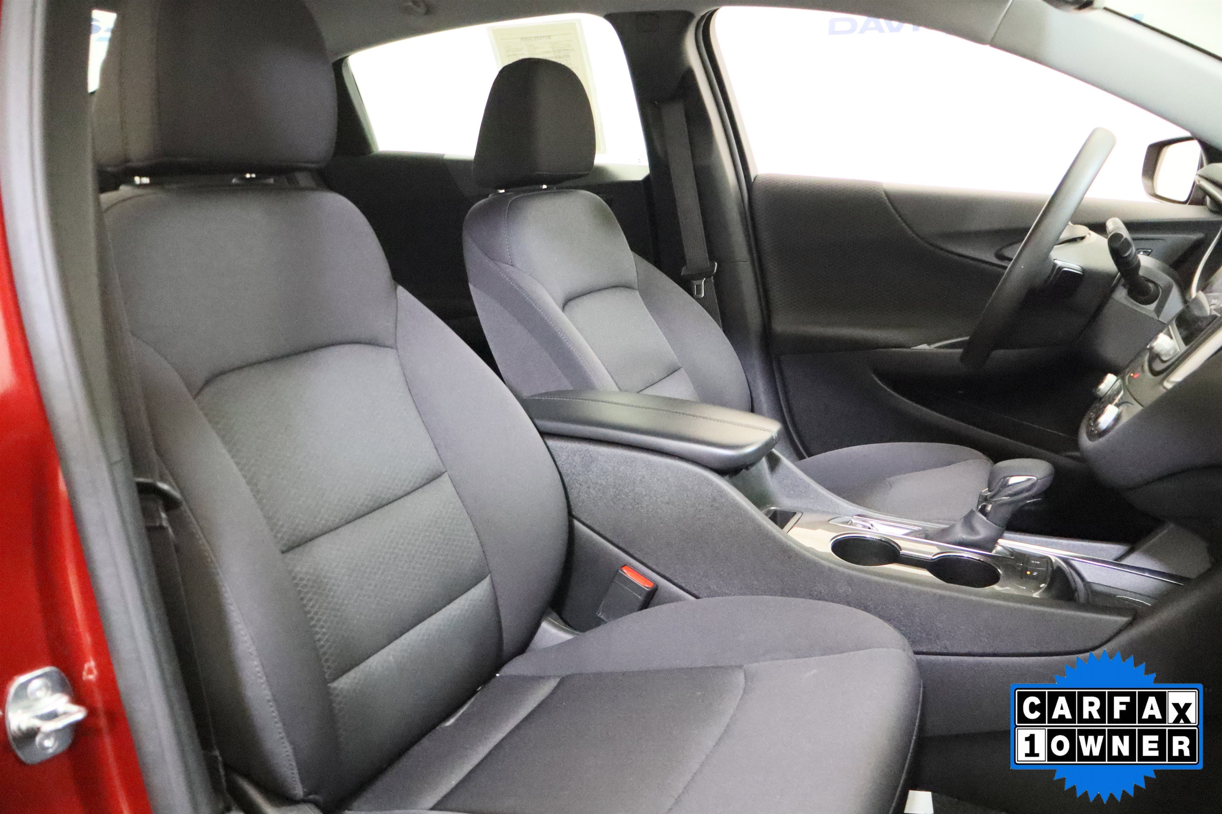 Used 2025 Chevrolet Malibu LT image 19