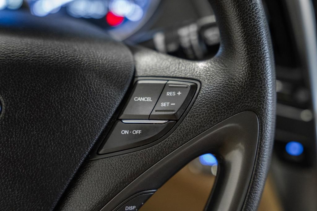 Used 2014 Hyundai Sonata Hybrid image 30