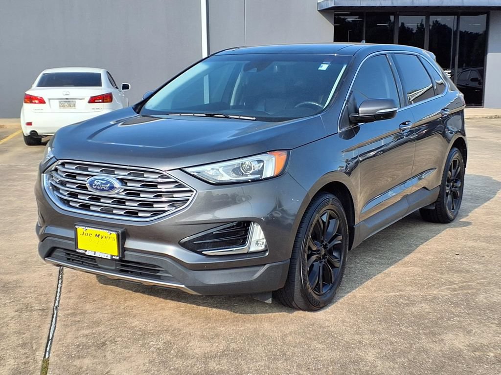 Used 2019 Ford Edge Titanium FWD image 3