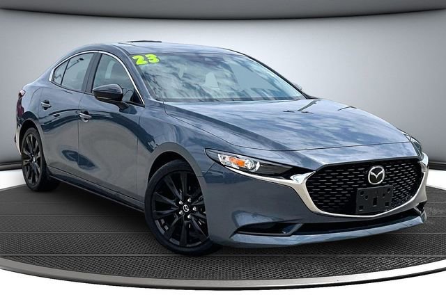 Used 2023 MAZDA MAZDA3 s FWD image 3