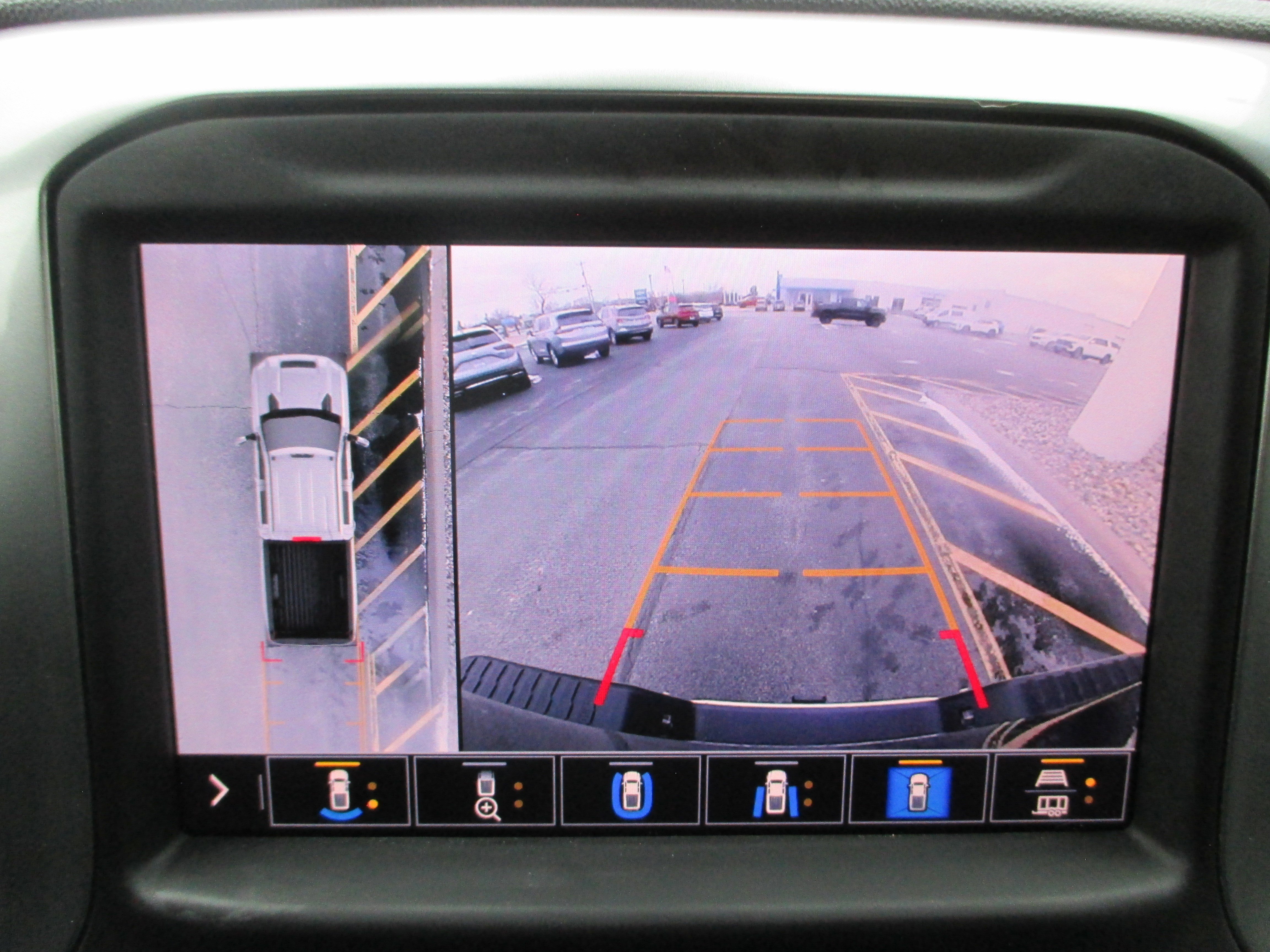 Used 2020 Chevrolet Silverado 2500 LTZ w/ LTZ Premium Package image 32