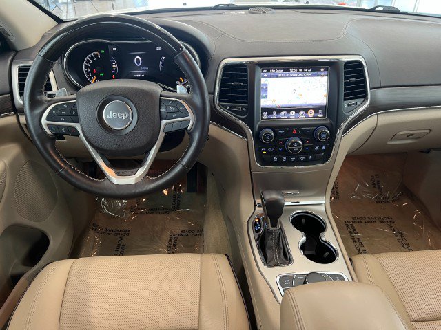 Used 2016 Jeep Grand Cherokee Overland AWD/4WD image 17