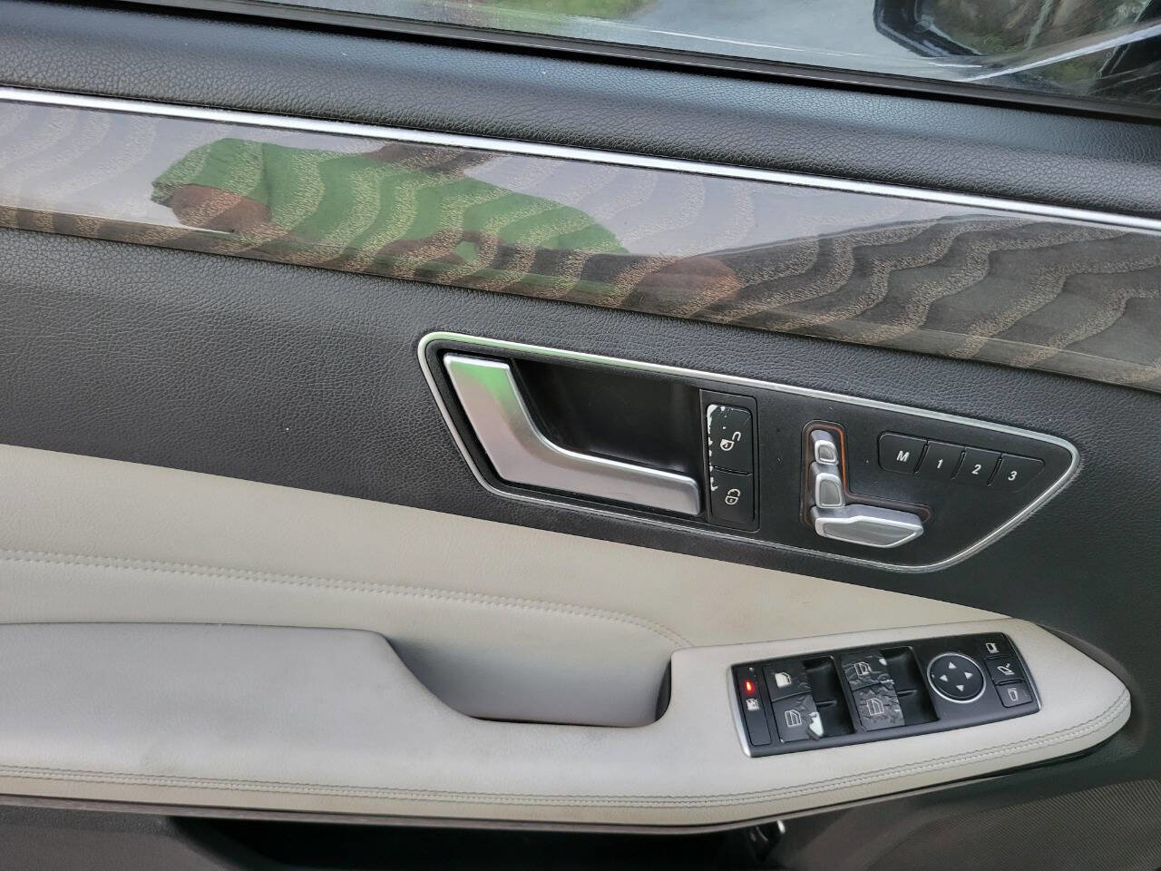 Used 2015 Mercedes-Benz E 350 Sedan image 18