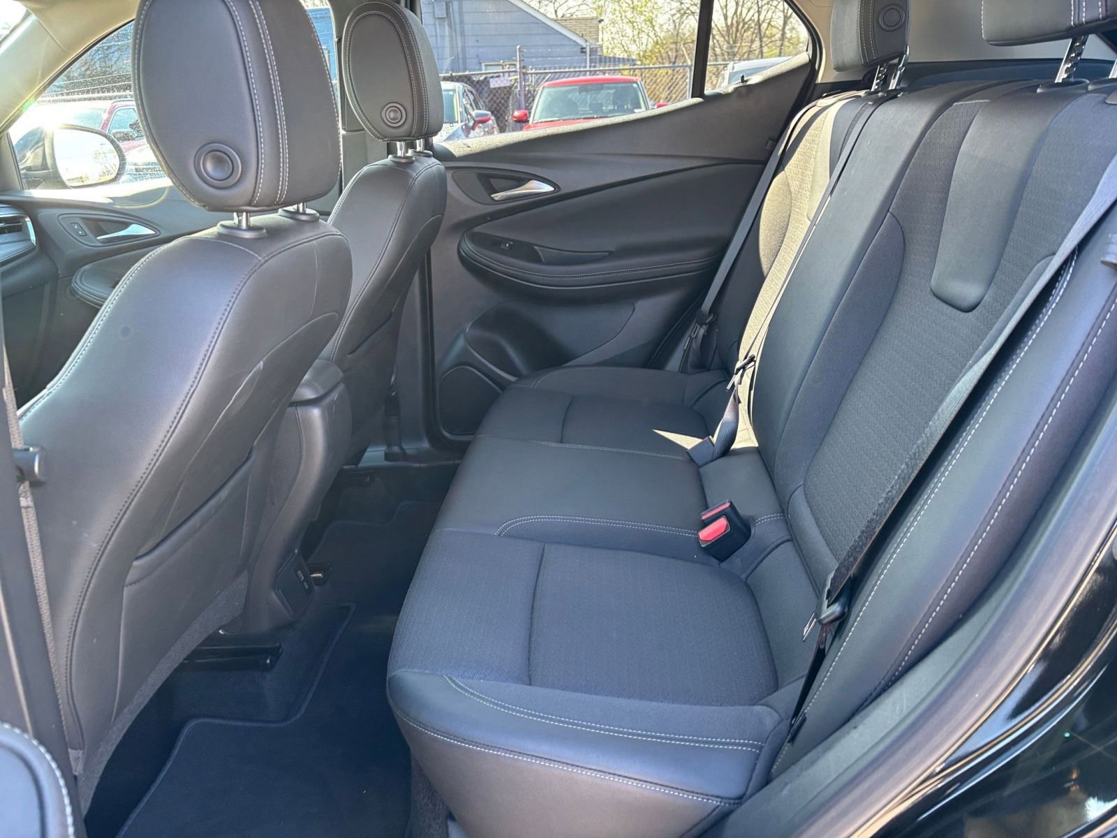 Used 2025 Buick Encore GX Preferred image 24