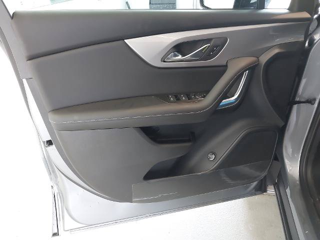 New 2026 Chevrolet Blazer LT w/ Convenience Package FWD image 24