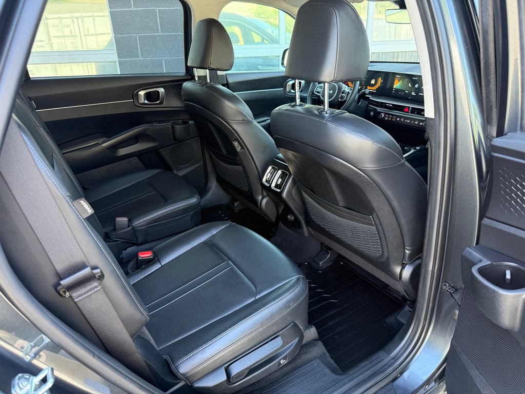 Used 2024 Kia Sorento X-Line EX AWD/4WD image 38