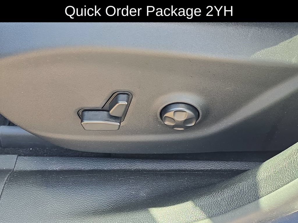 Used 2021 Jeep Cherokee Latitude Lux w/ Comfort/Convenience Group AWD/4WD image 8