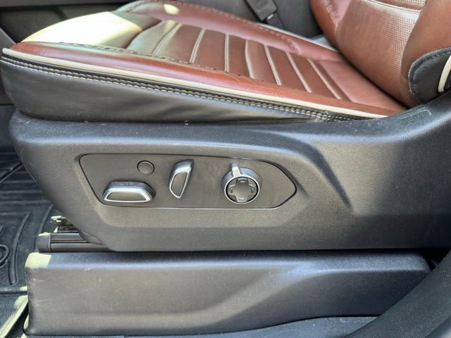 Used 2024 GMC Sierra 3500 Denali Ultimate AWD/4WD image 26