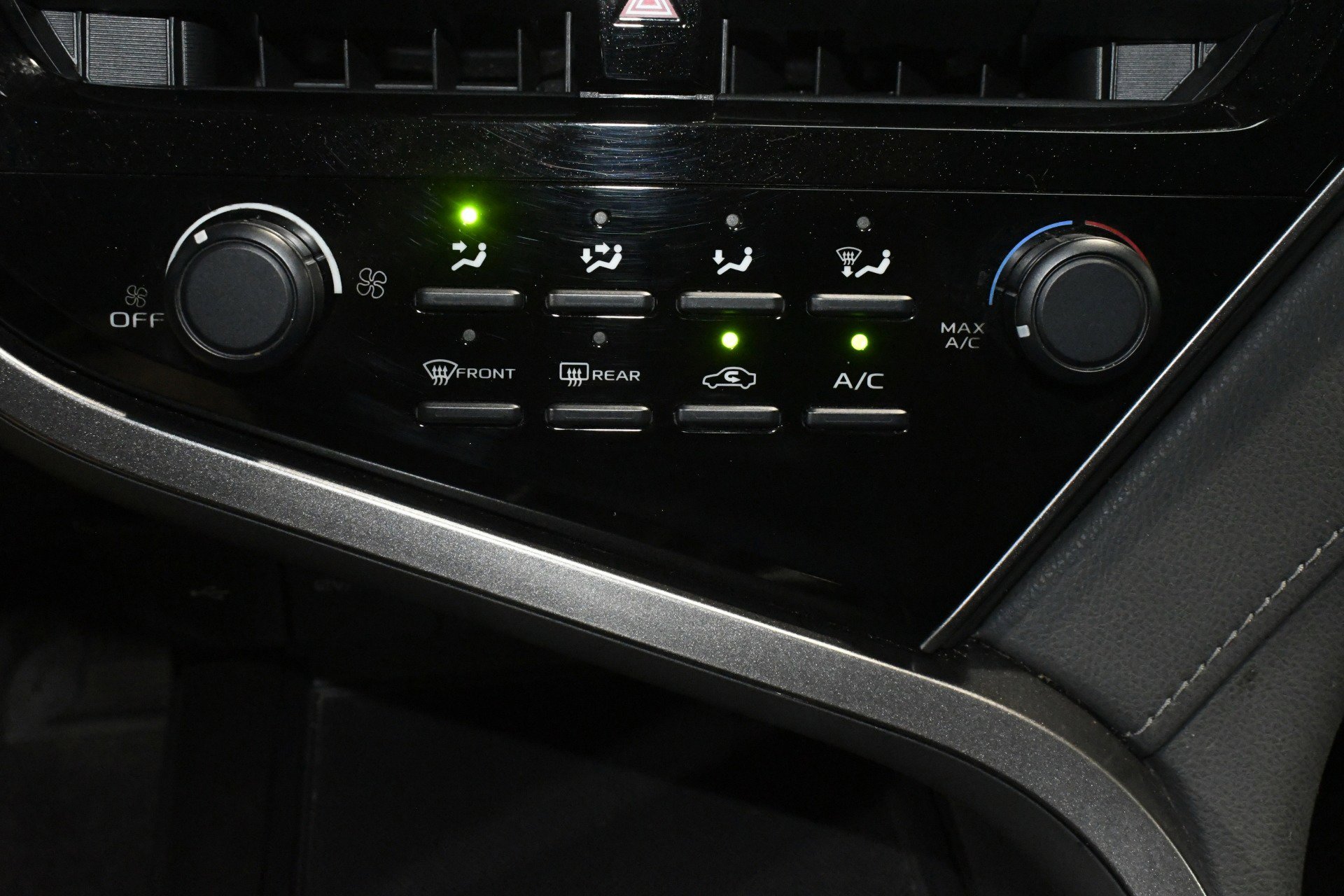 Used 2021 Toyota Camry LE image 36