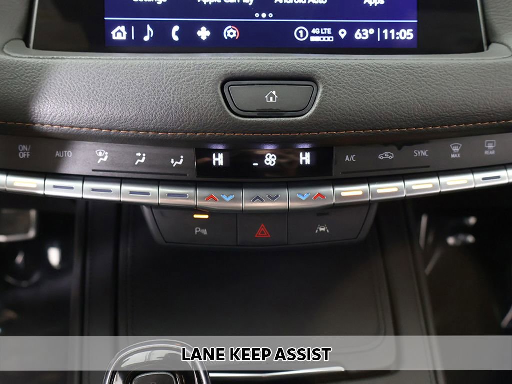 Used 2023 Cadillac XT4 Sport image 3