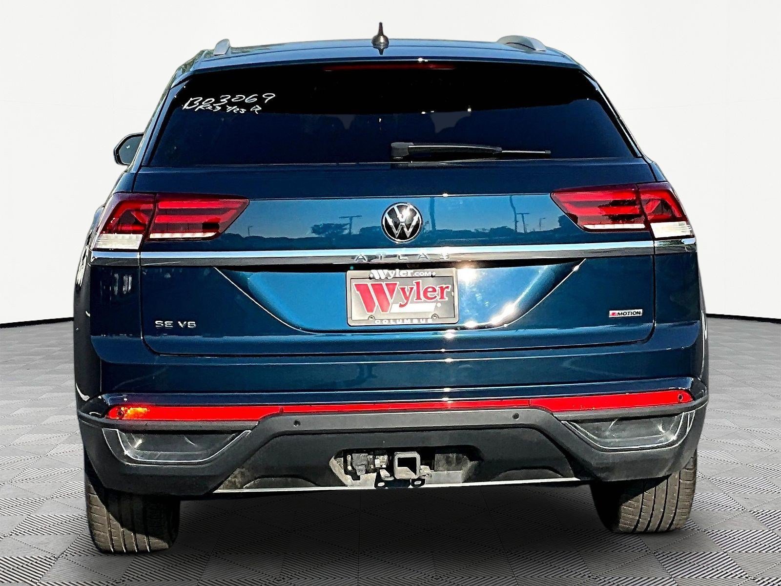 Used 2022 Volkswagen Atlas Cross Sport SE w/ Panoramic Sunroof Package AWD/4WD image 5