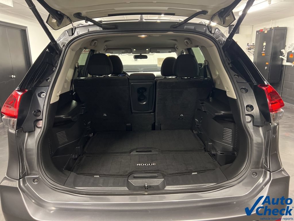 Used 2018 Nissan Rogue SV AWD/4WD image 39